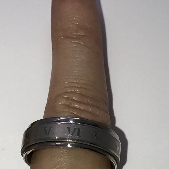 Stainless Steel Spinner Roman Numeral Ring Size 12 1/2 - Picture 6 of 6